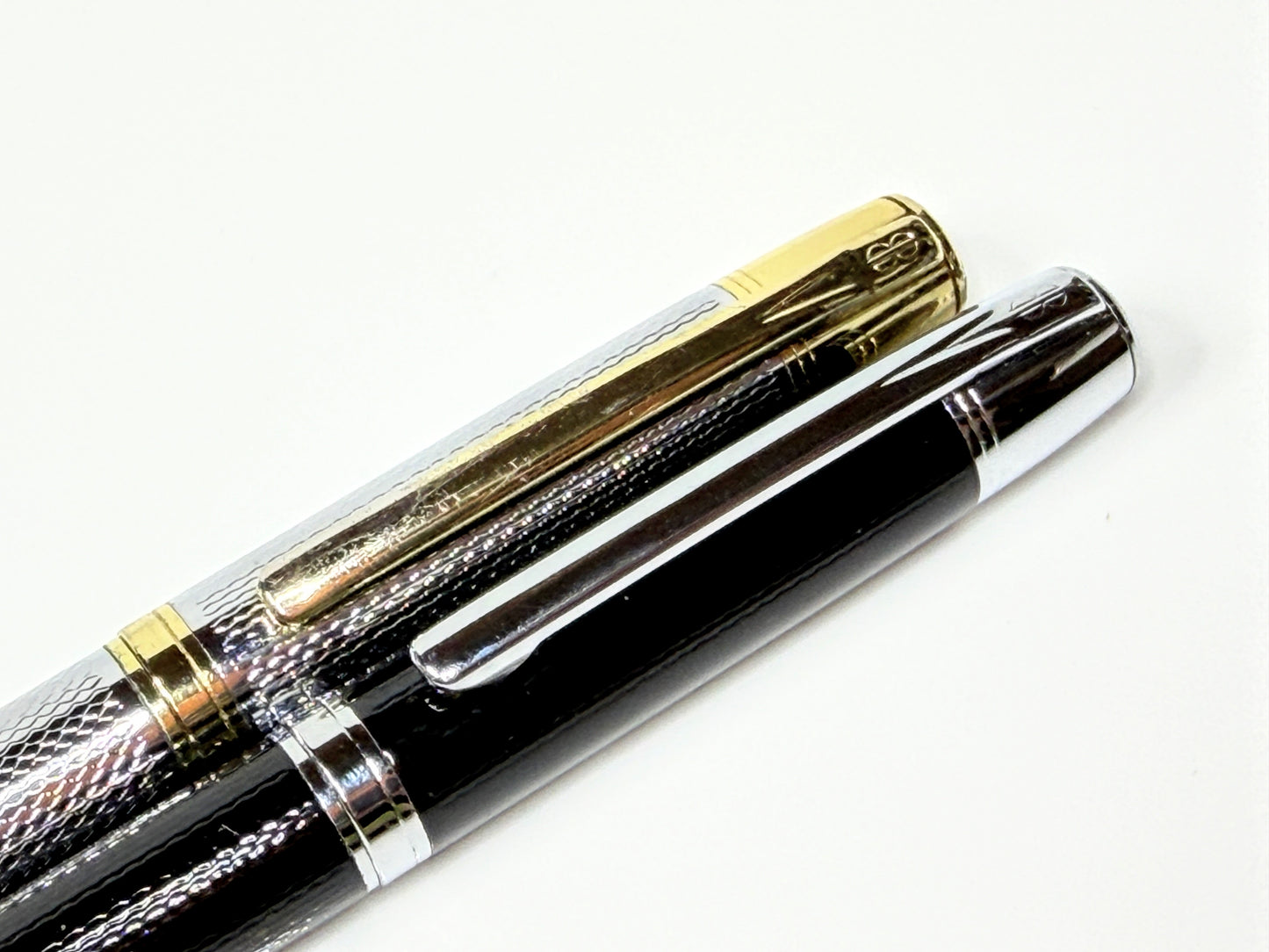 Vintage Bill Blass BB Logo Ballpoint Pens Black Silver Pair SS411