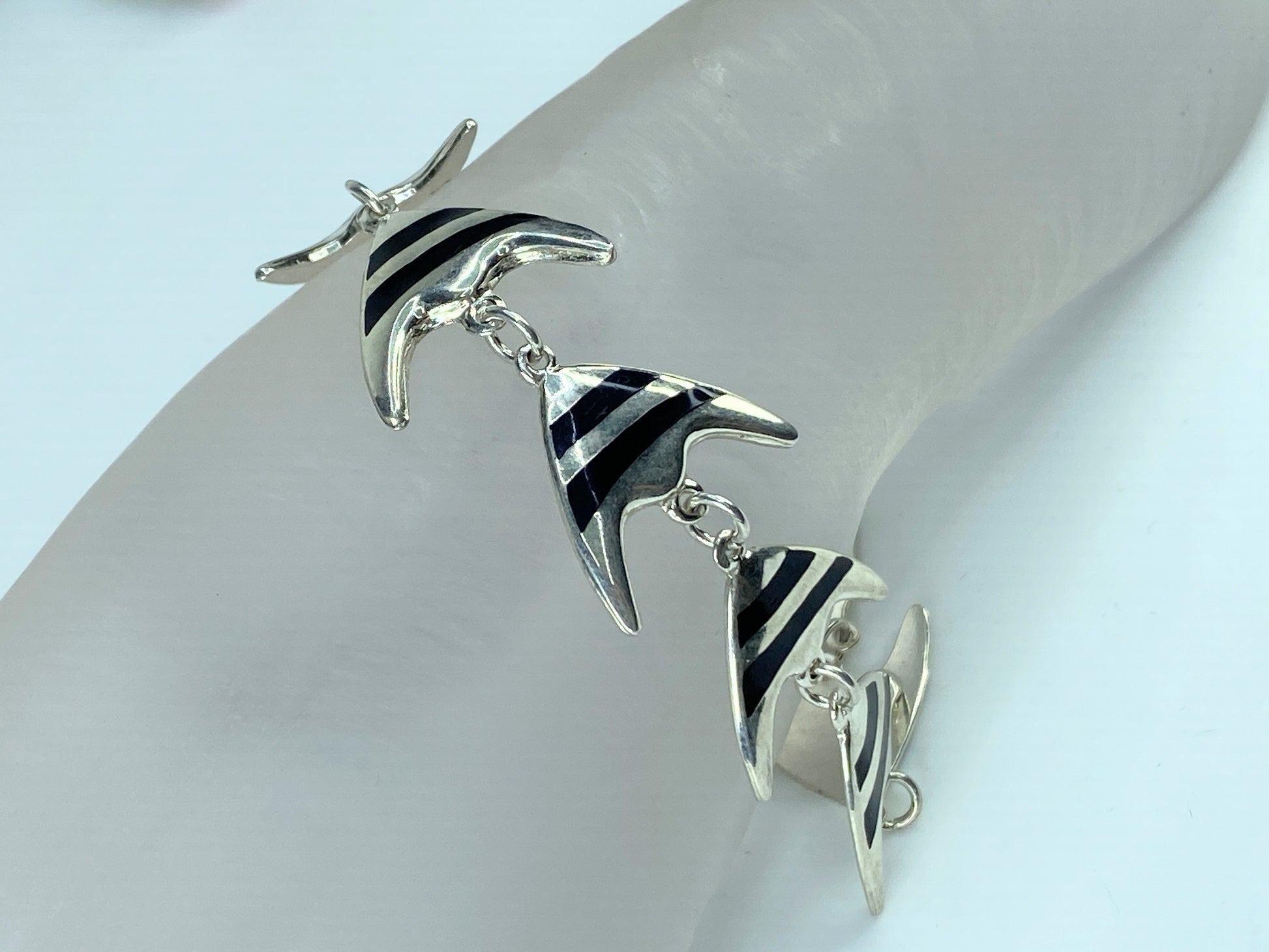 Meka sterling silver Enamel Angel Fish bracelet Rare Danish jewelry 7.5" JR275