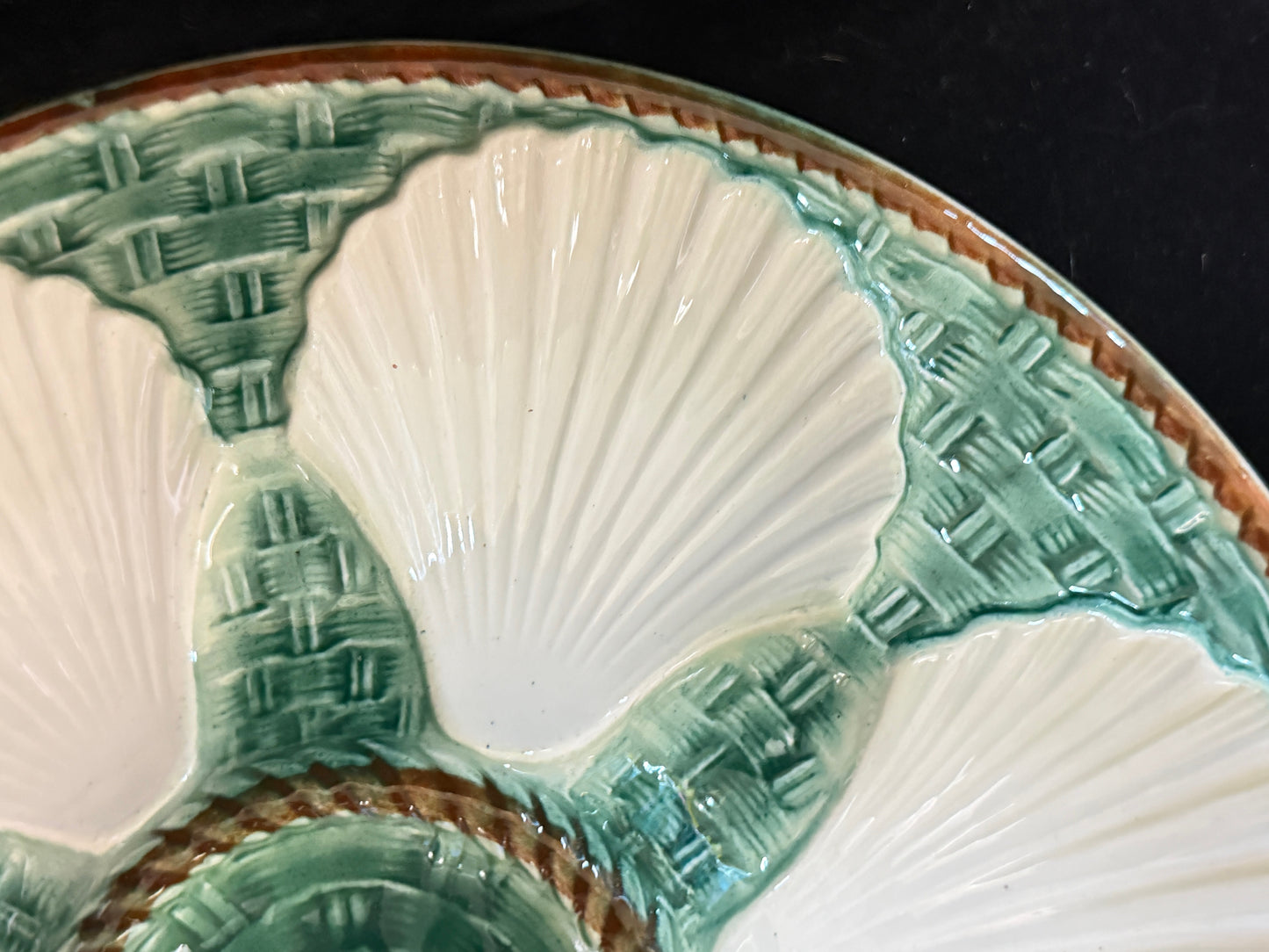 Antique French Majolica Oyster Plate Green Basketweave 9.5" Mint A1188