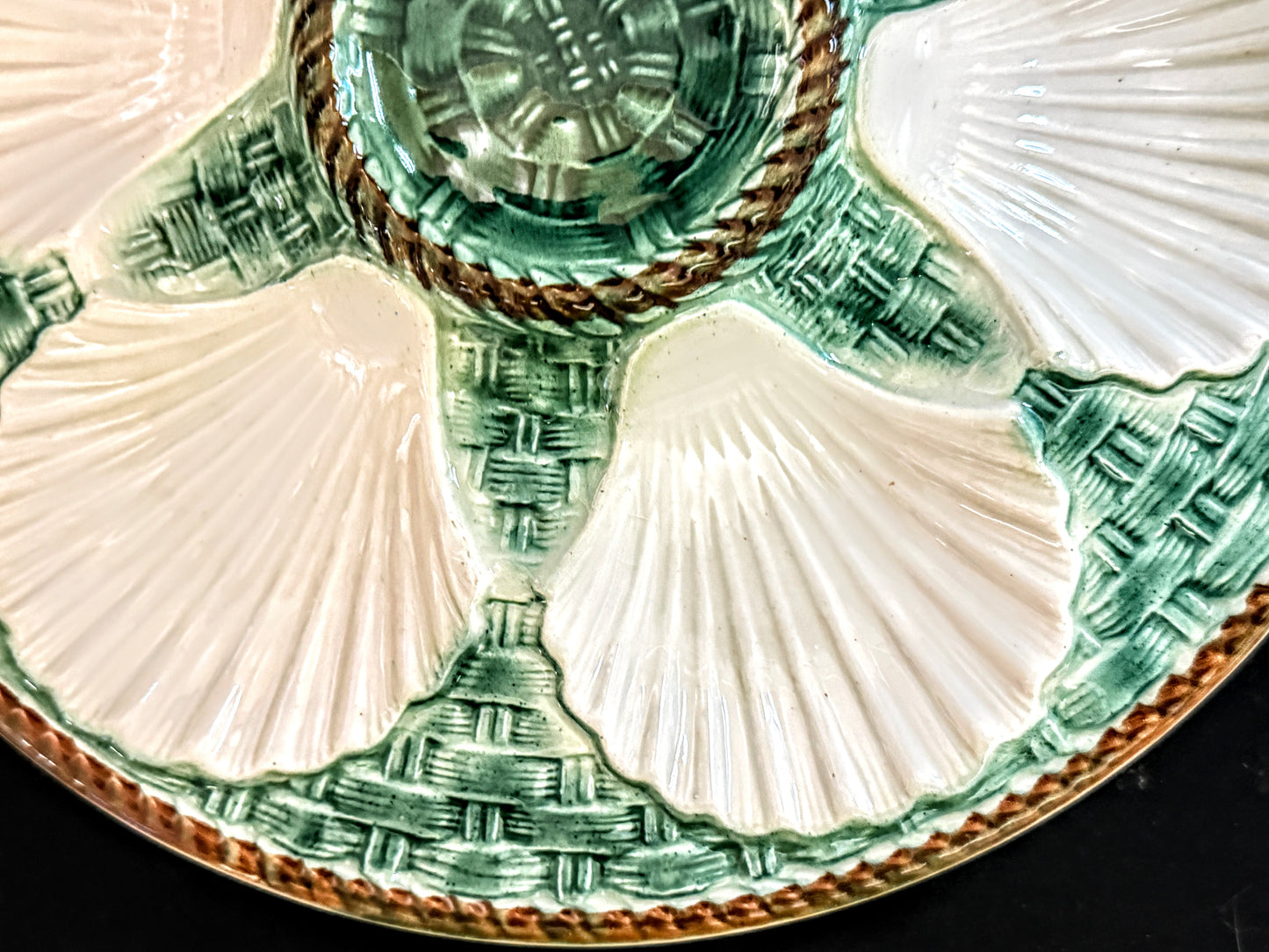 Antique French Majolica Oyster Plate Green Basketweave 9.5" Mint A1188