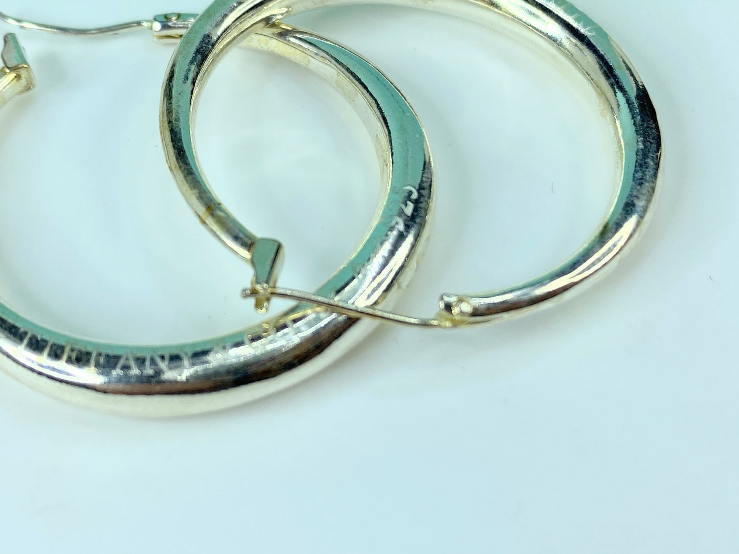 Tiffany & Co Sterling Elsa Peretti Graduated Hoop Wired pierced earrings JR807