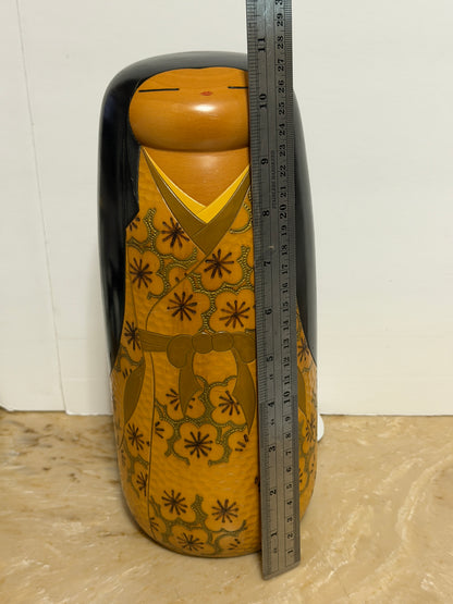 Award winning Yoshida Takashi吉田多加志 Sosaku Kokeshi Title: Kasugano 春日野 Doll A1222