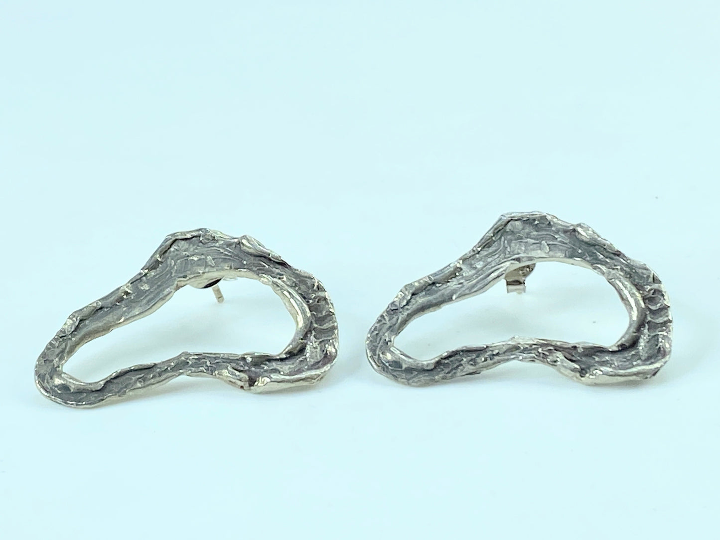 Sterling Silver Geometric texture openwork design pierced earrings JR809