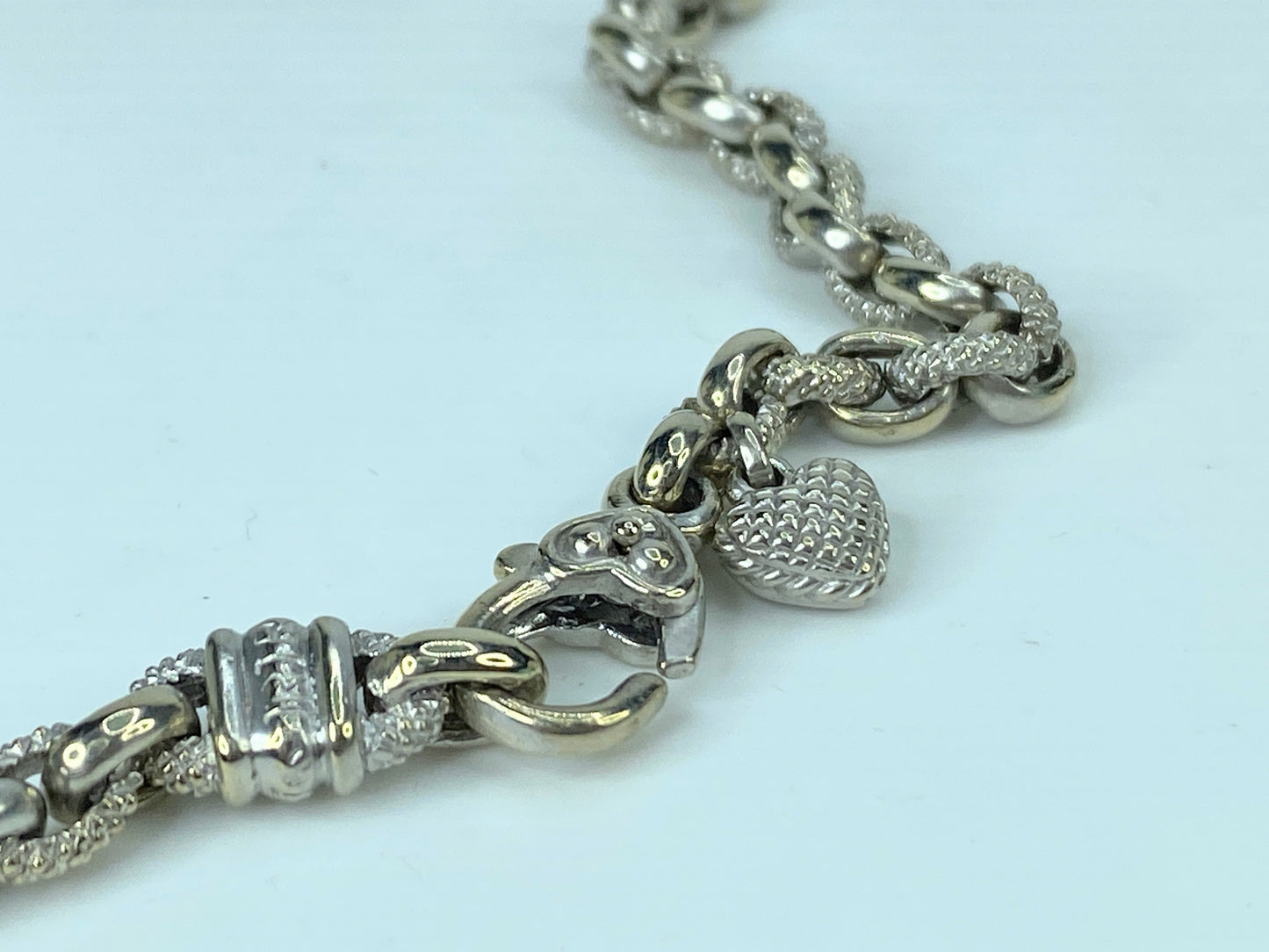 Judith Ripka 18K white gold Diamond cable link CROSS HEART necklace 52.8g JR812