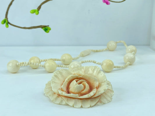 c1900 Carved Huge 2" Fine Resin Cabbage Rose Pendant & Bead Necklace GS557