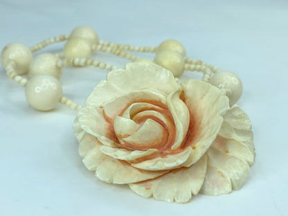c1900 Carved Huge 2" Fine Resin Cabbage Rose Pendant & Bead Necklace GS557