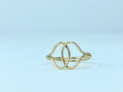 14k yellow gold interlocking ring s6.25 JR9117