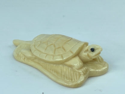Vintage hand carved Resin Netsuke "Turtle on fan" 1 1/4" GS560