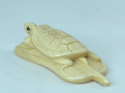 Vintage hand carved Resin Netsuke "Turtle on fan" 1 1/4" GS560