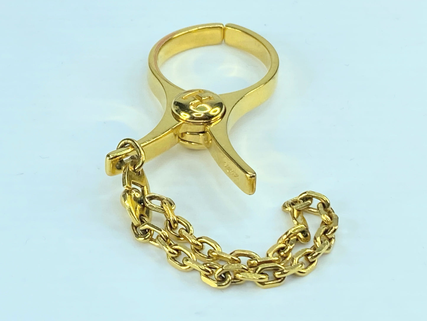HERMES Gold-Plated Gold-Plated "Filou" Glove Clip Bag Charm rt. GS335