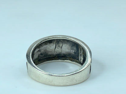 Signed Zuni 925 Sterling Silver Onyx Carved Spiral Design ring JR762
