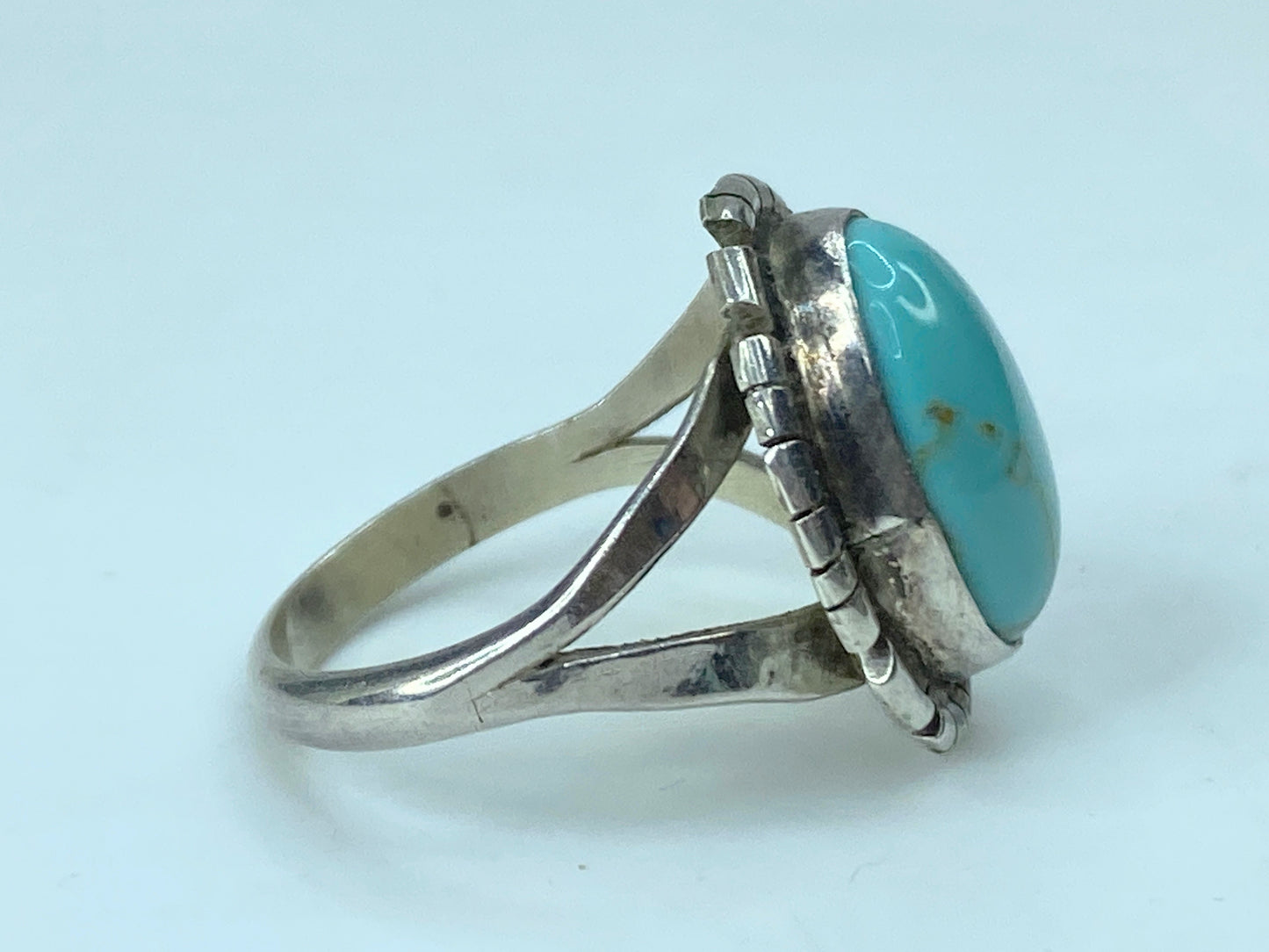 Signed 925 Sterling Silver Faux Turquoise feature ring size 7 JR763