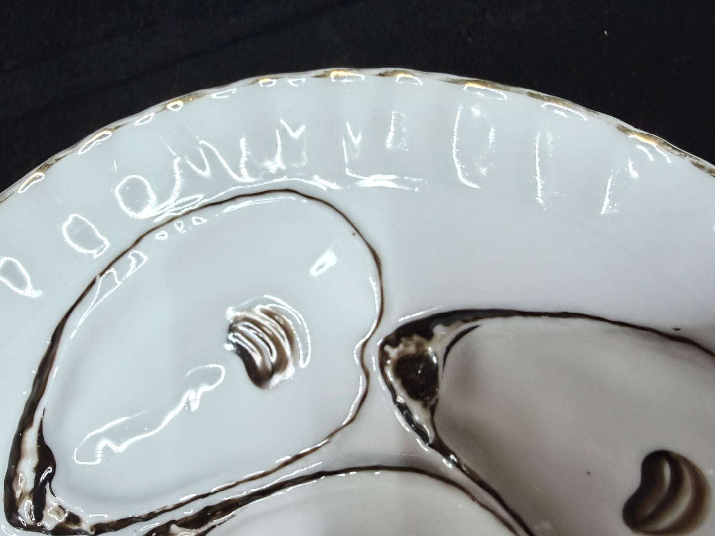 Antique German Porcelain 5-Well White And Gilt Oyster Plate A1237