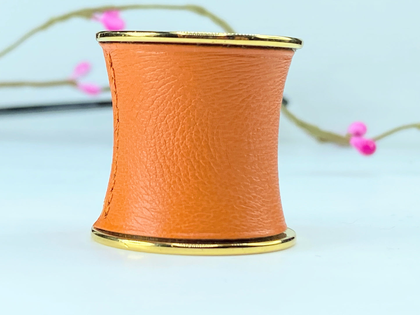Hermès Ring Orange Metal Scarf Ring Hermes Gold in box GS390