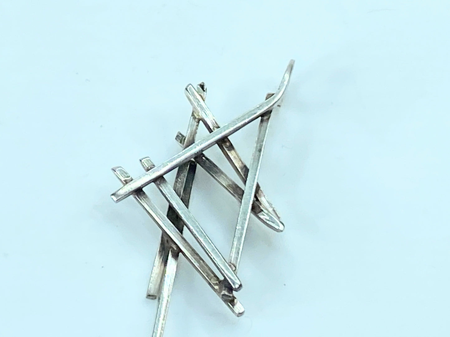 Dynamic Artist Rachel Gear sterling silver abstract STAR OF DAVID pendant JR772