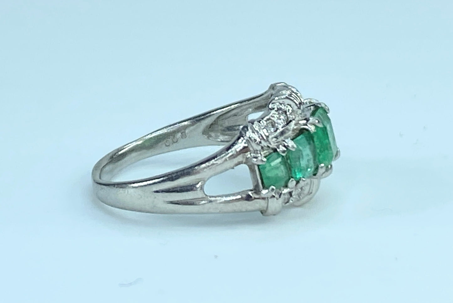 Platinum 1.2ctw Asscert cut Emeralds Diamond ring