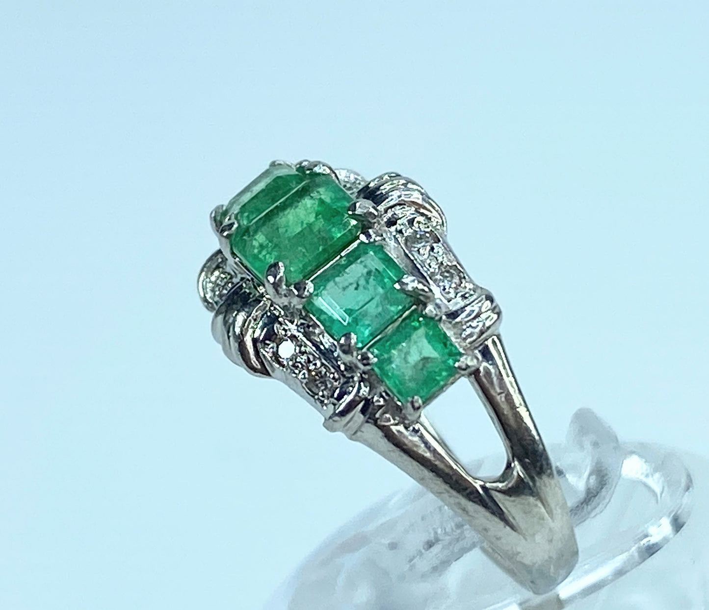 Platinum 1.2ctw Asscert cut Emeralds Diamond ring