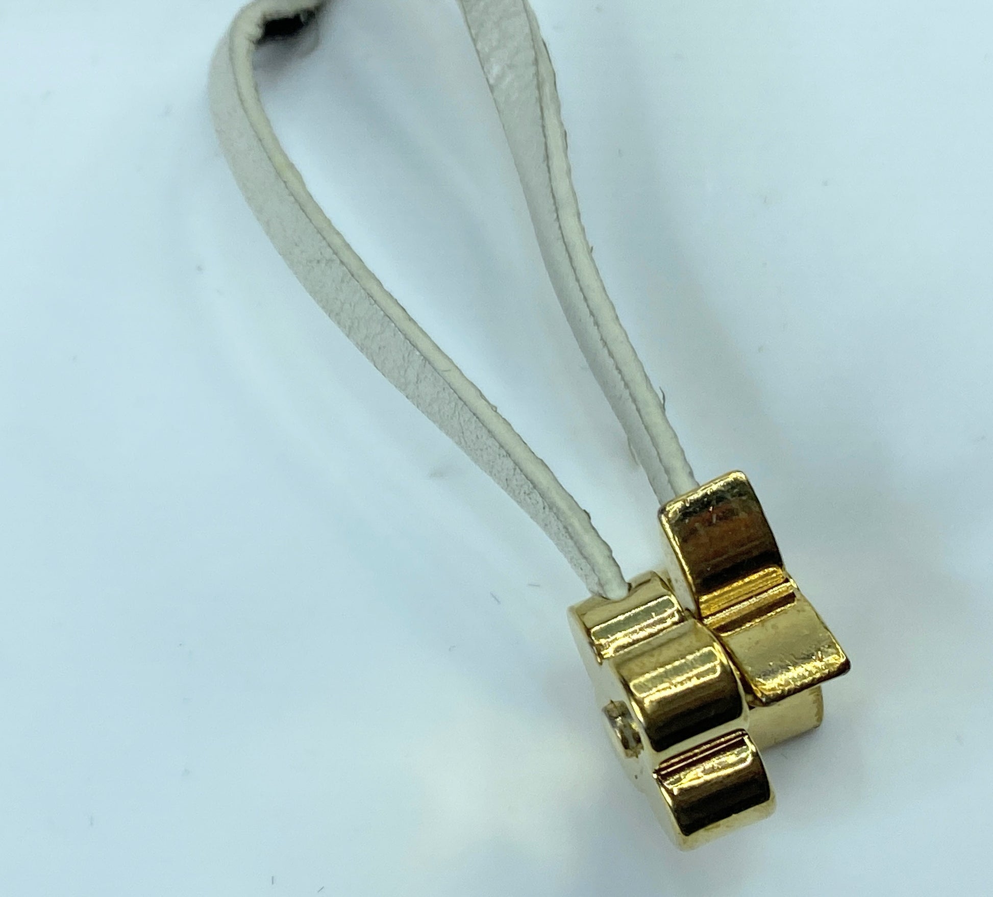 LOUIS VUITTON Key Ring Keychain Bag Charm M68476/D10210 Gold Authentic GS347
