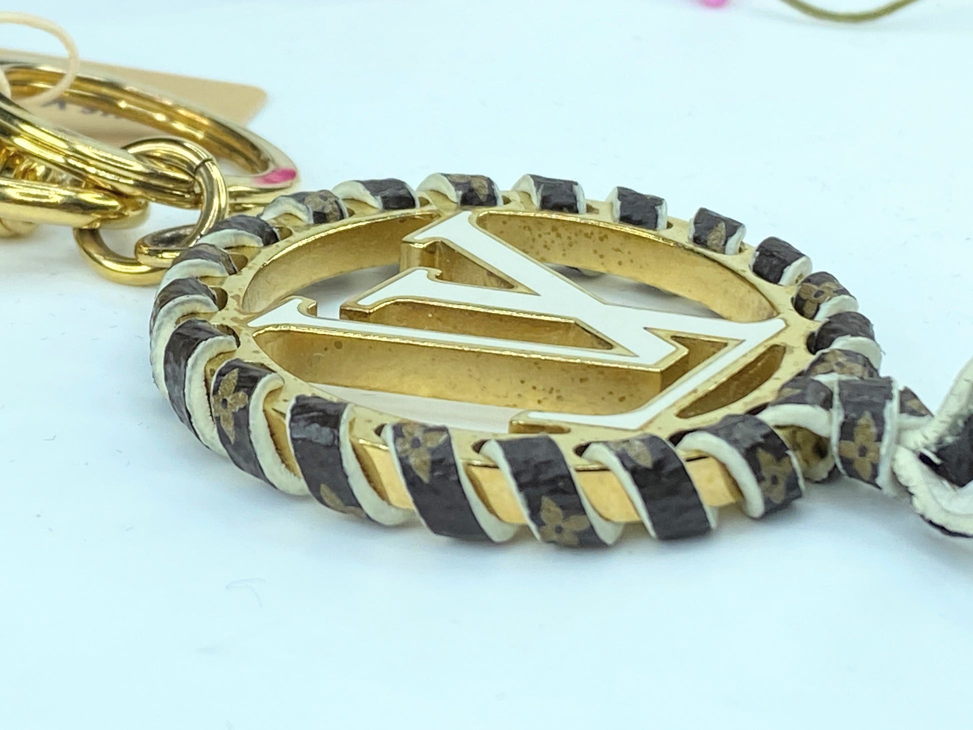 LOUIS VUITTON Key Ring Keychain Bag Charm M68476/D10210 Gold Authentic GS347