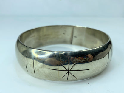 Starburst 1960s TA, Mexico 925 Sterling Silver 7.2mm slip on bangle 8.25" JR778