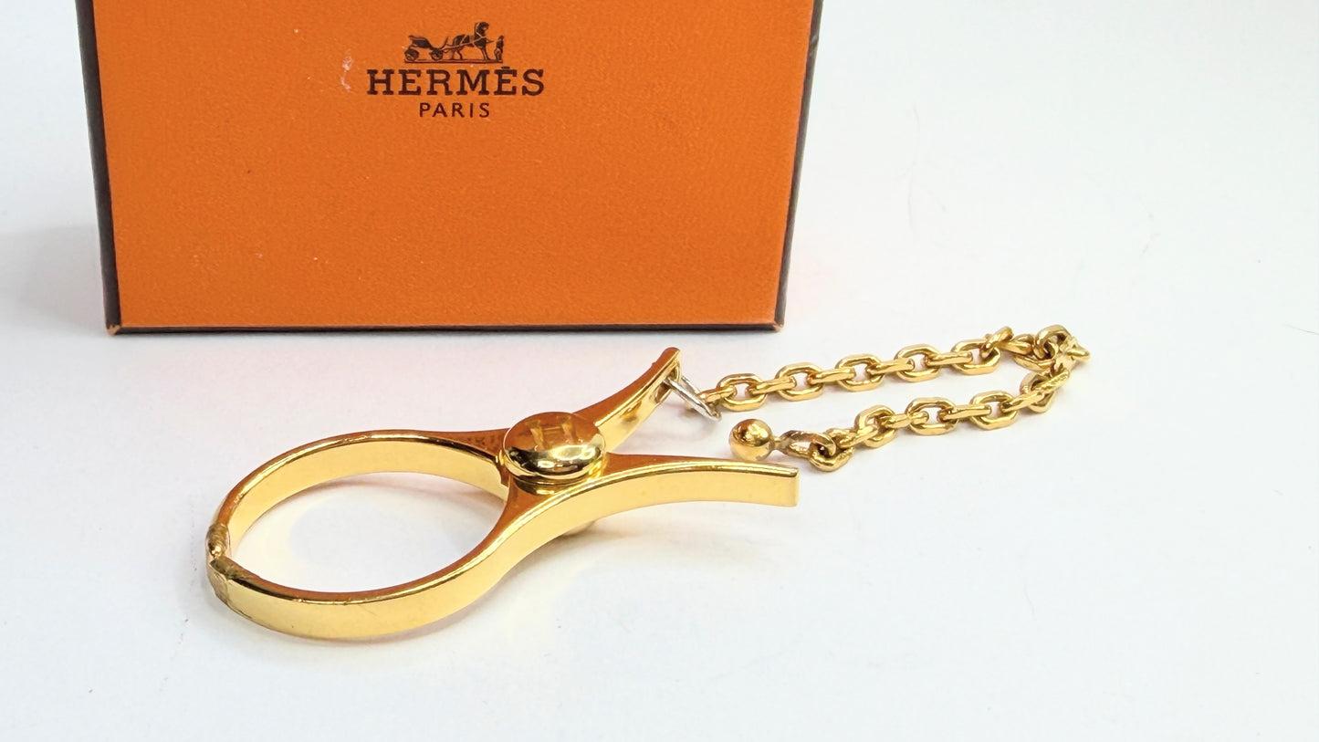 Authentic Hermes Filloux Gold Plated Glove Holder 3cm x 6cm with box GS754