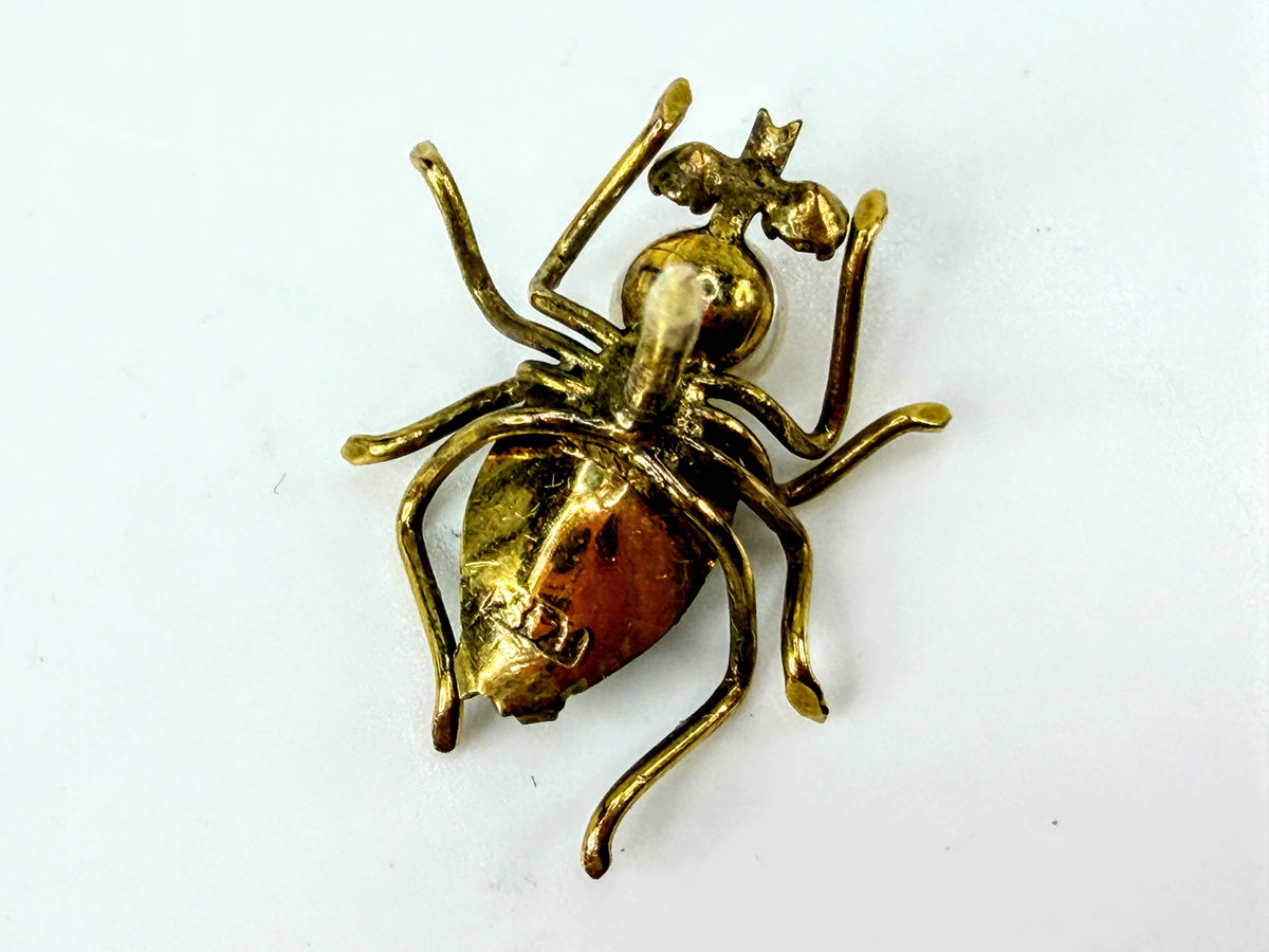 Vintage Jadeite Pearl Red Gemstone Insect Bee Brooch 18x11mm - One Piece JR2022