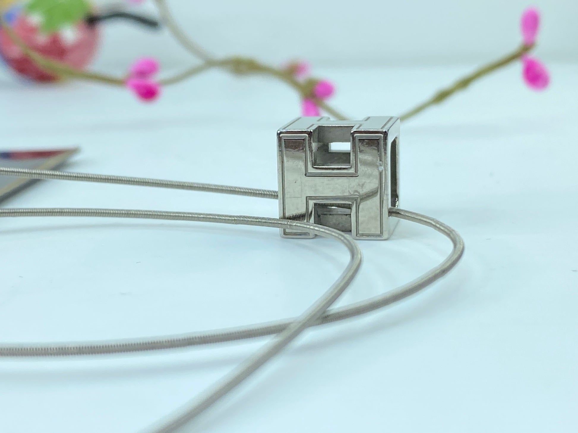 Hermes Silver Palladium Plated Cage D'H Pendant Necklace GS353