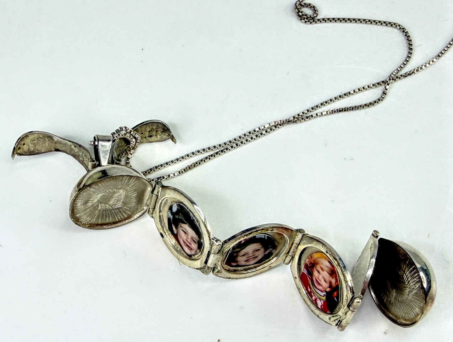 Vintage Mexico 925 Sterling Silver Expanding Photo Ball Locket Necklace JR2023