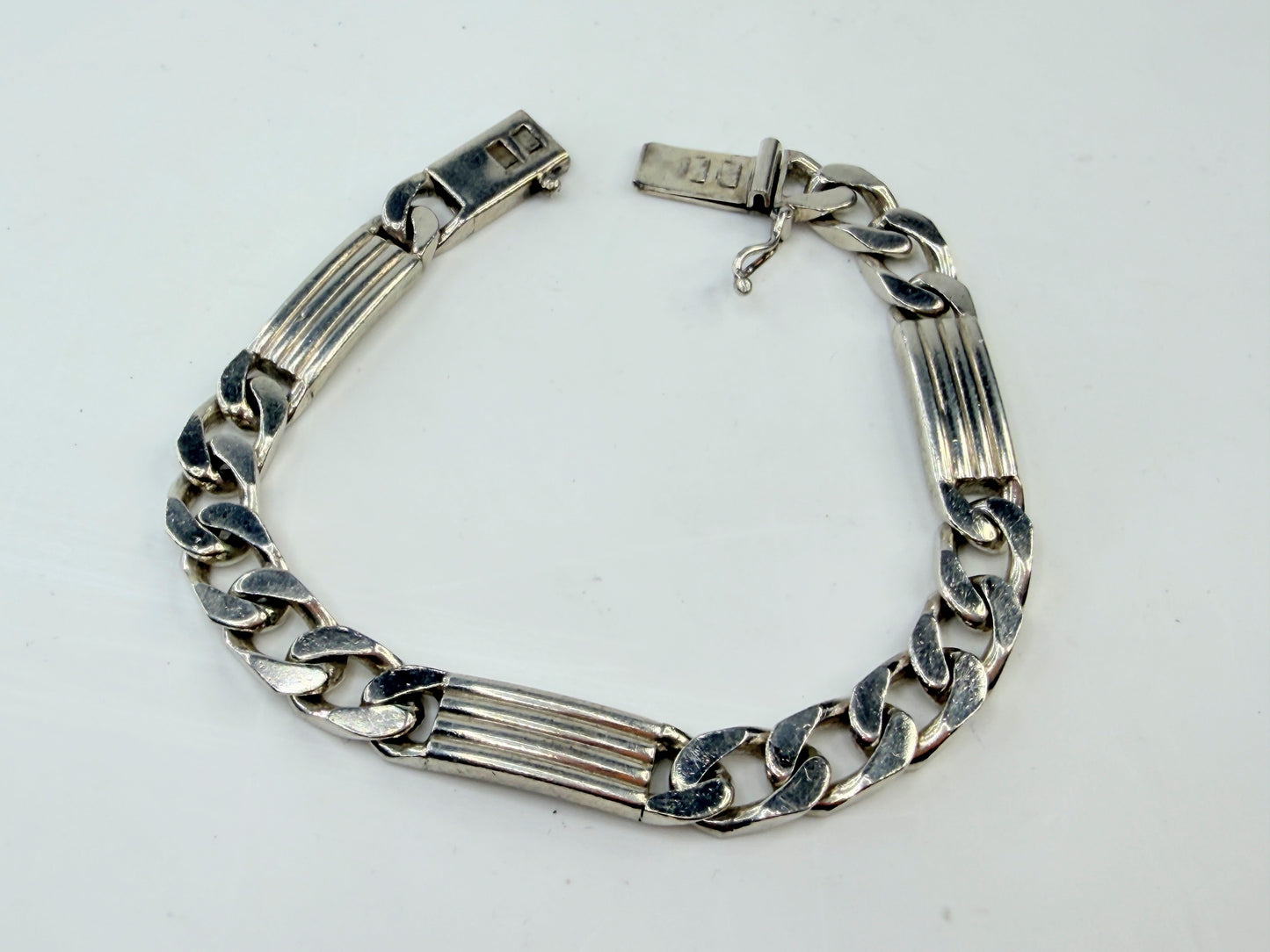 Tiffany & Co Ribbed Bar Curved Link Bracelet sterling silver vintage JR1313