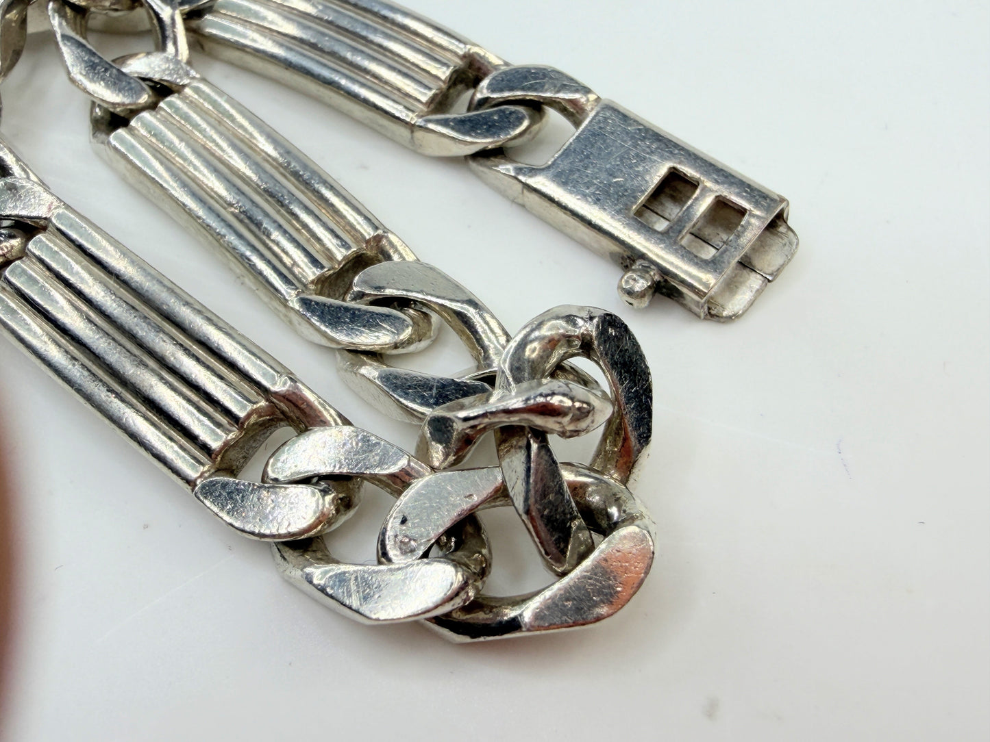 Tiffany & Co Ribbed Bar Curved Link Bracelet sterling silver vintage JR1313