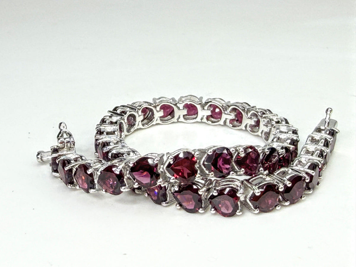 Sterling Silver Heart Cut Garnet Tennis Bracelet 34 Stones 7.25" 15.9g JR2032