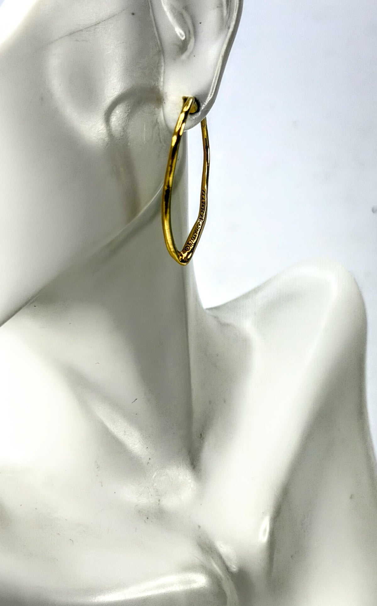 Tiffany & Co Elsa Peretti 18K Gold Large Open Heart Hoop Earrings JR2028