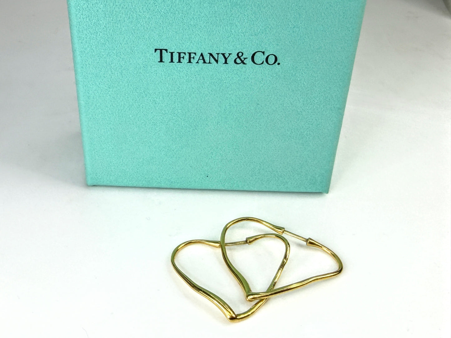 Tiffany & Co Elsa Peretti 18K Gold Large Open Heart Hoop Earrings JR2028