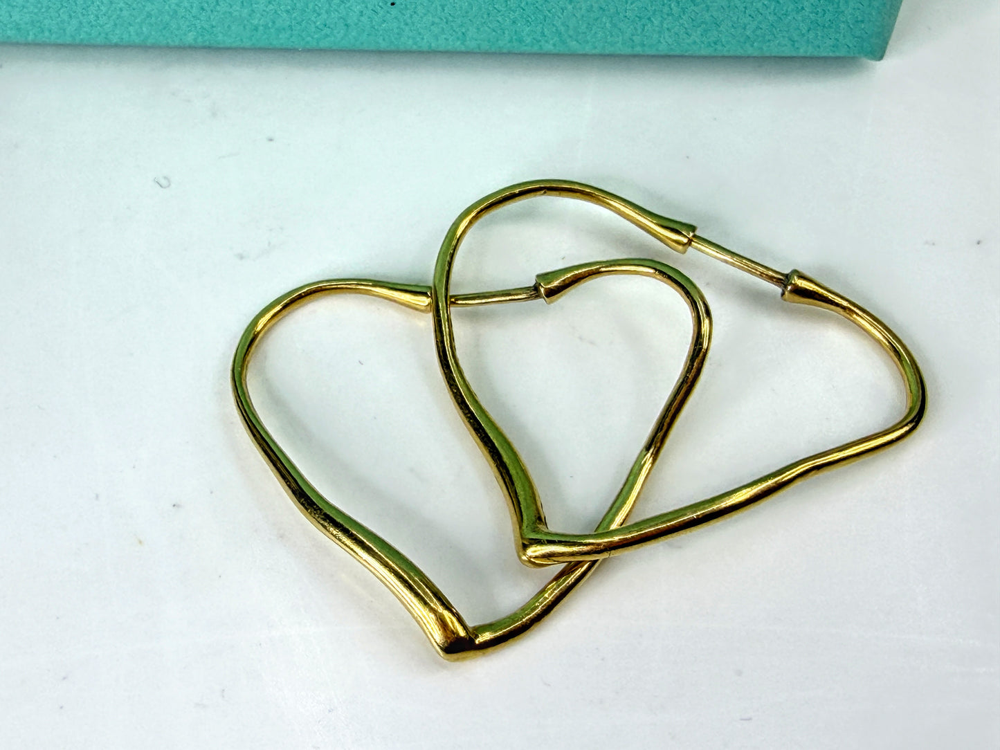 Tiffany & Co Elsa Peretti 18K Gold Large Open Heart Hoop Earrings JR2028
