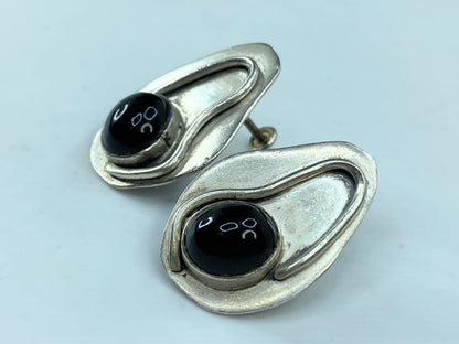 Sterling Silver Modernist asymmetric Onyx screw-on earrings 1 1/4" 16.5g JR791