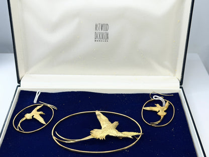 Vintage Astwood Dickinson 18K Long Tail Bird Brooch Bermuda Era Ltd JR1311