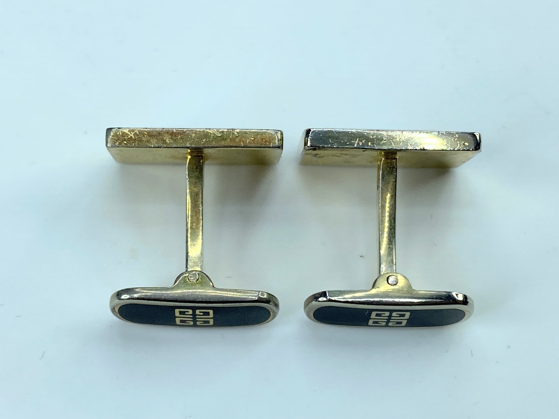 Vintage Givenchy 4G Gold Silver two cufflink gift box GS356