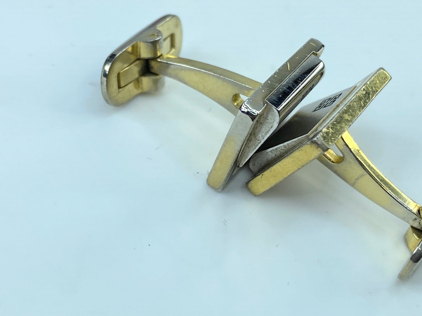 Vintage Givenchy 4G Gold Silver two cufflink gift box GS356