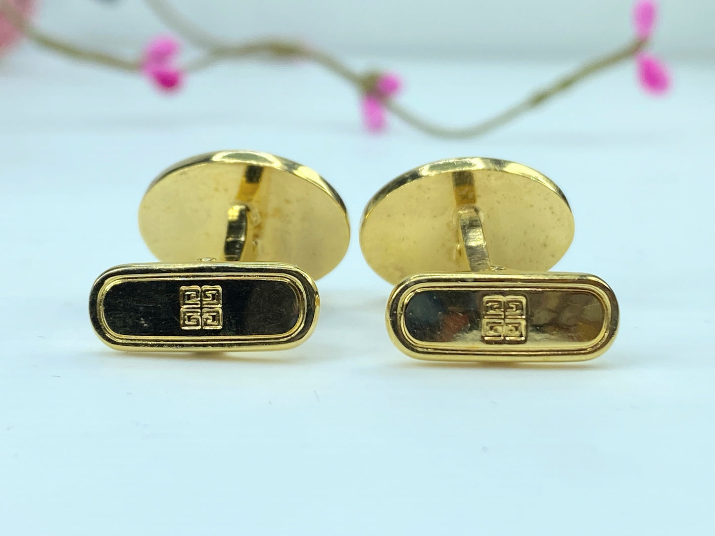 Vintage Givenchy Satin Silver Gold stript 4G logo cufflink GS328