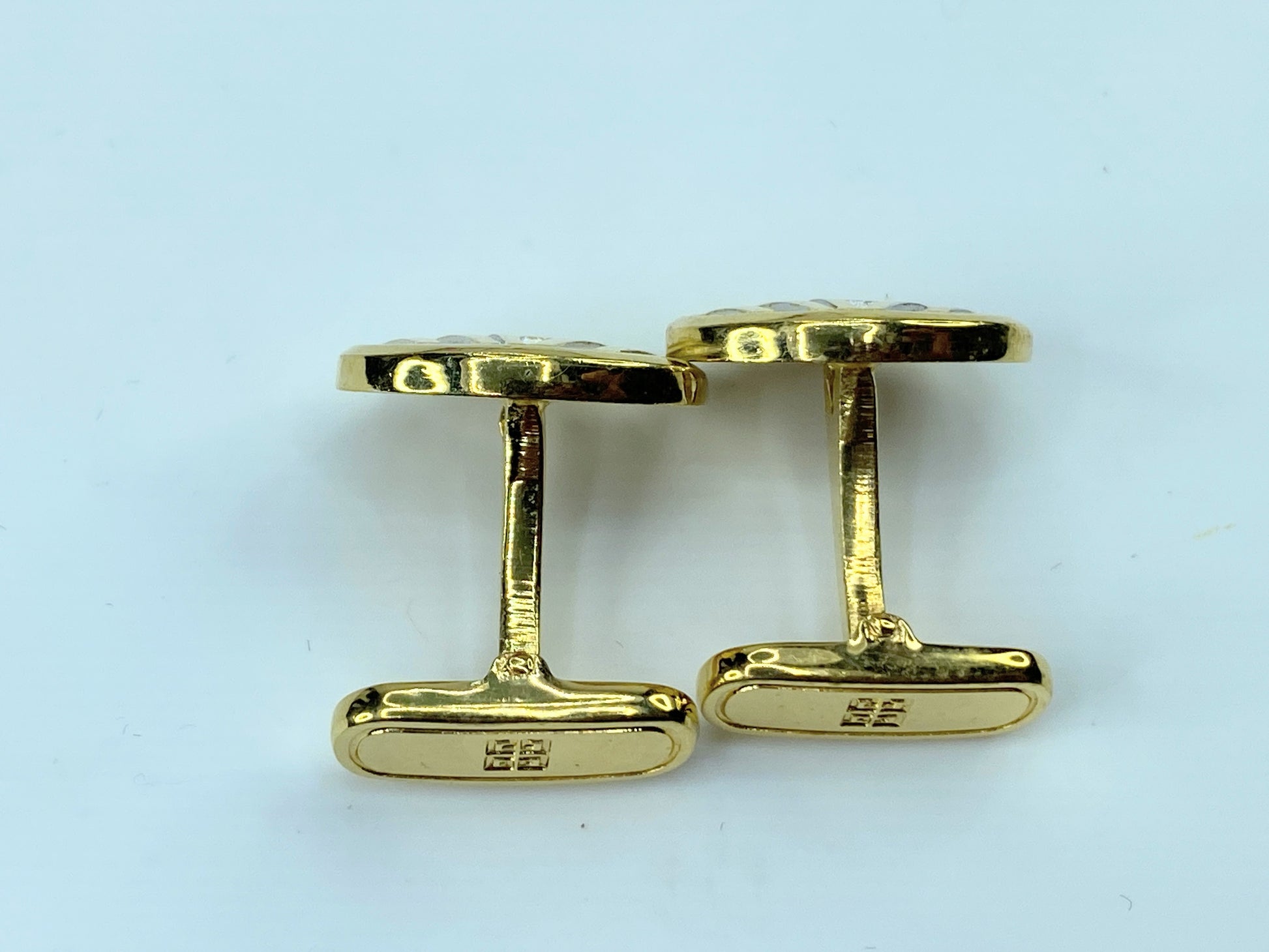 Vintage Givenchy Satin Silver Gold stript 4G logo cufflink GS328