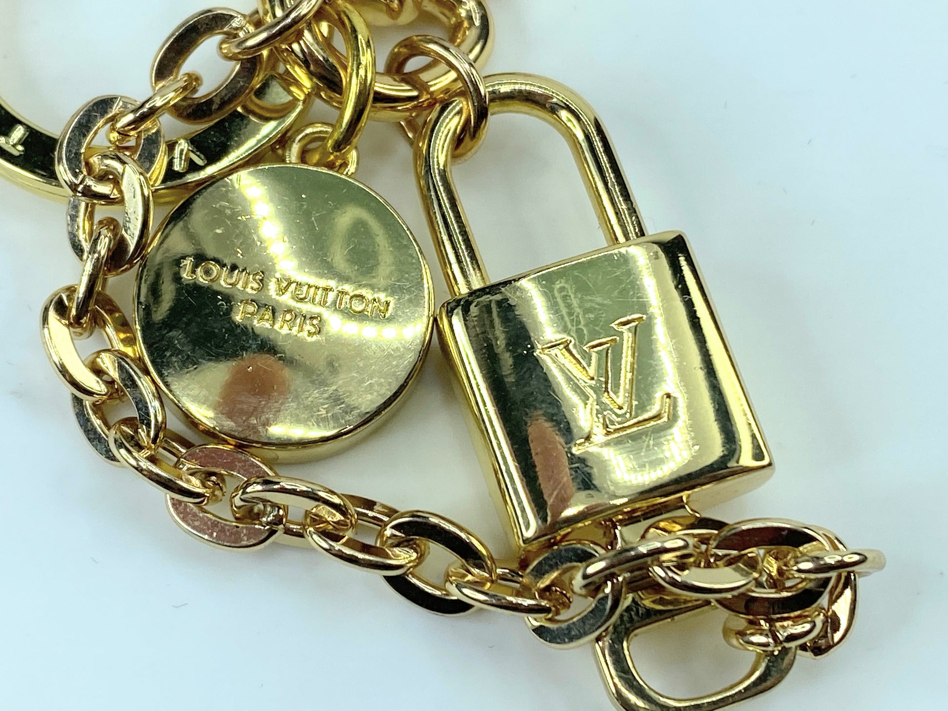 Louis Vuitton Kaduna dangle LV Heart Bag lock/key bag charm GS359