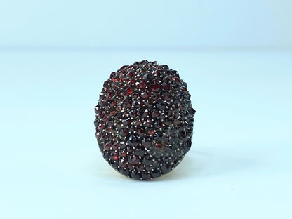 Antique 18K garnet Bombe ring 6.8g sz6