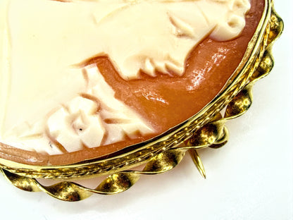 Antique Victorian Shell Cameo Brooch Tested 16-17K Gold Floral Frame 5.1g JR2036