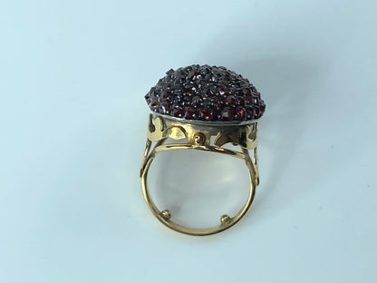 Antique 18K garnet Bombe ring 6.8g sz6