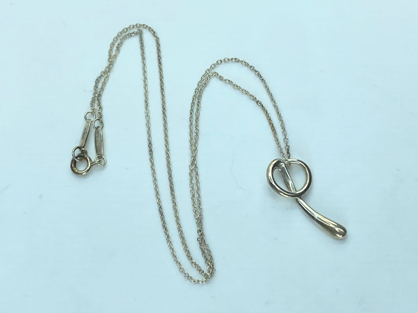 Tiffany & Co Letter "Q" Initial Pendant Necklace Sterling Silver 925 JR821
