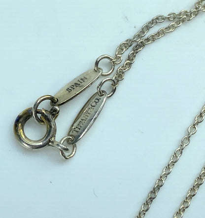 Tiffany & Co Letter "Q" Initial Pendant Necklace Sterling Silver 925 JR821