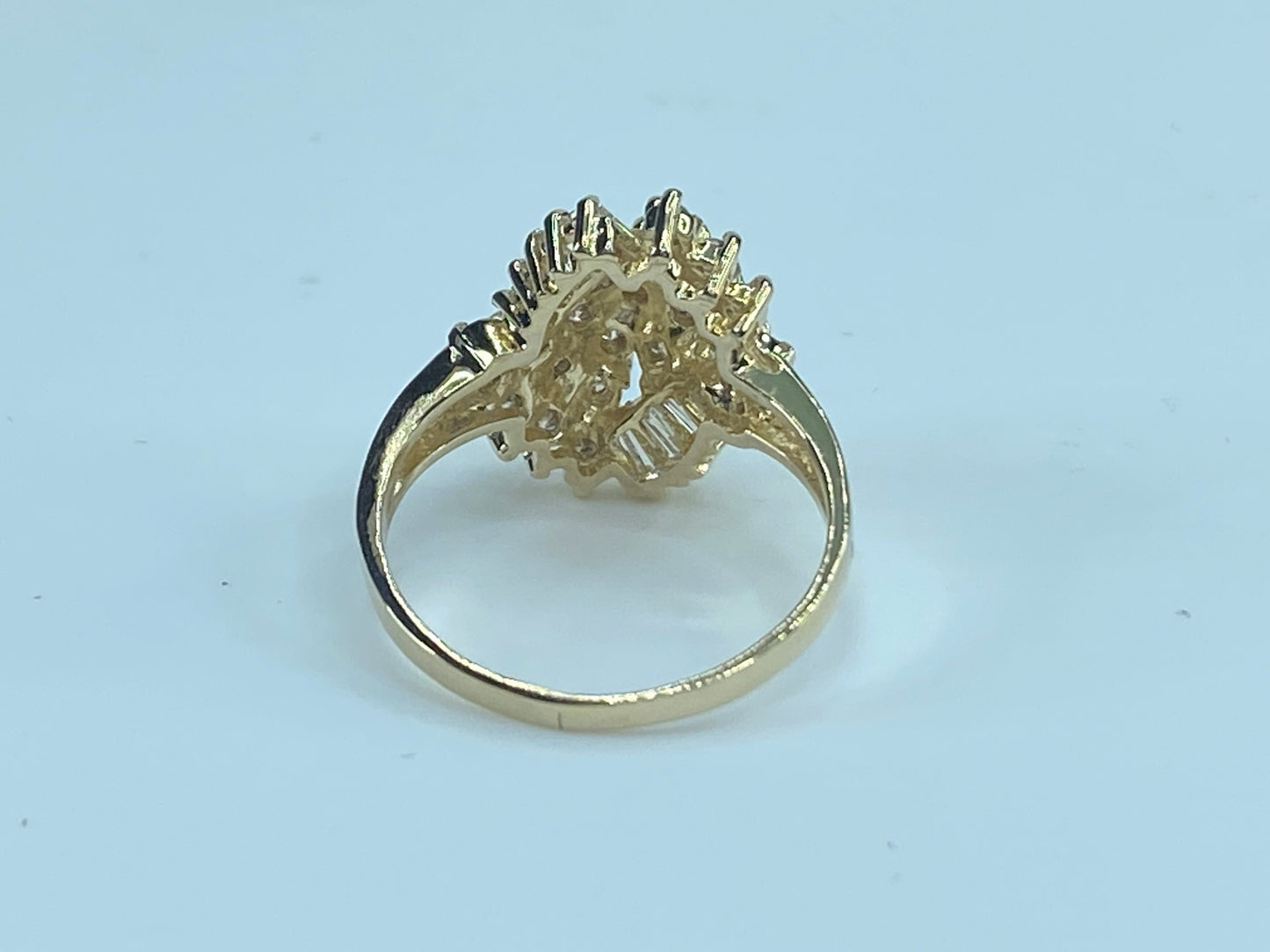 0.65ctw Round & Baguette G/VS2 Diamond Cluster lady ring