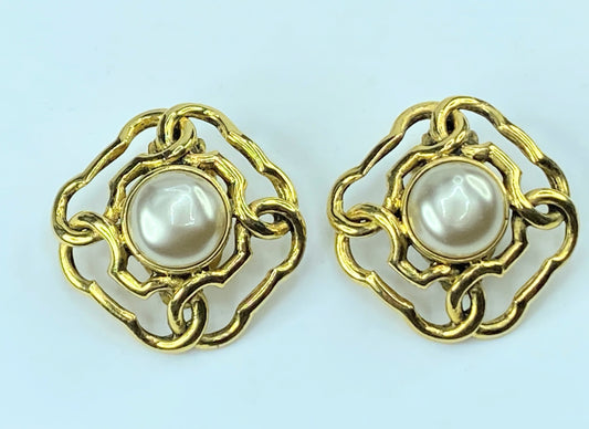 Chanel Chanel Open work gold tone faux pearl earrings 30mm GS375