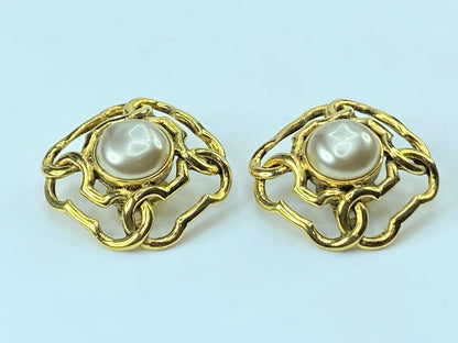 Chanel Chanel Open work gold tone faux pearl earrings 30mm GS375