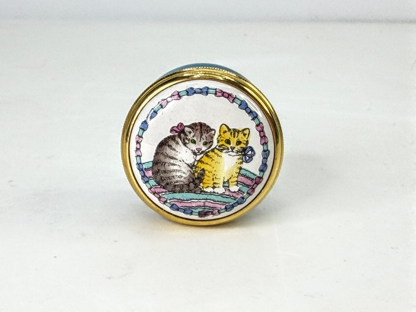 Halcyon Days Enamels Two Cats Blue Round Trinket Box England 1" x 3/4" SS481